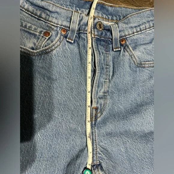 Levi's 501 Light Blue Button Fly Straight Leg Jeans - Picture 8 of 9